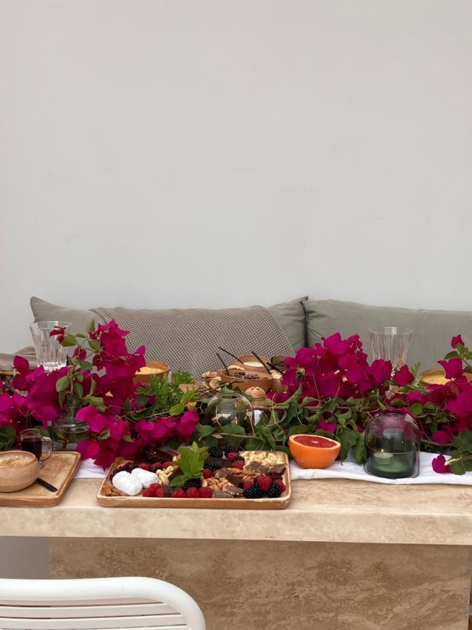 Ethos Vegan Suites Фира Екстериор снимка